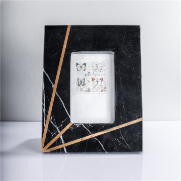 High-Quality Home Decor: Photo Frames and Picture Frames for HD Photos