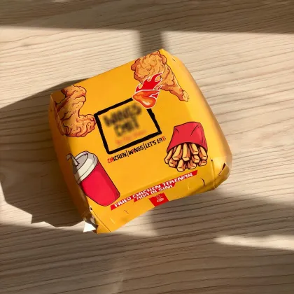 Degradable Burger and fries takeaway packaging: Customizable eco-friendly burger boxes for food