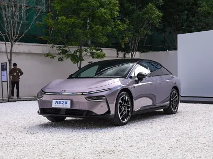 Luxury electric car Xpeng P7