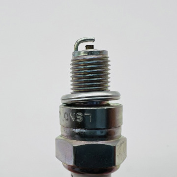 Motorcycle Spark Plug A7tc Factory Price High Quality Engine Parts Motorcycle Spark Plug A7TC C7HSA Spark Plug