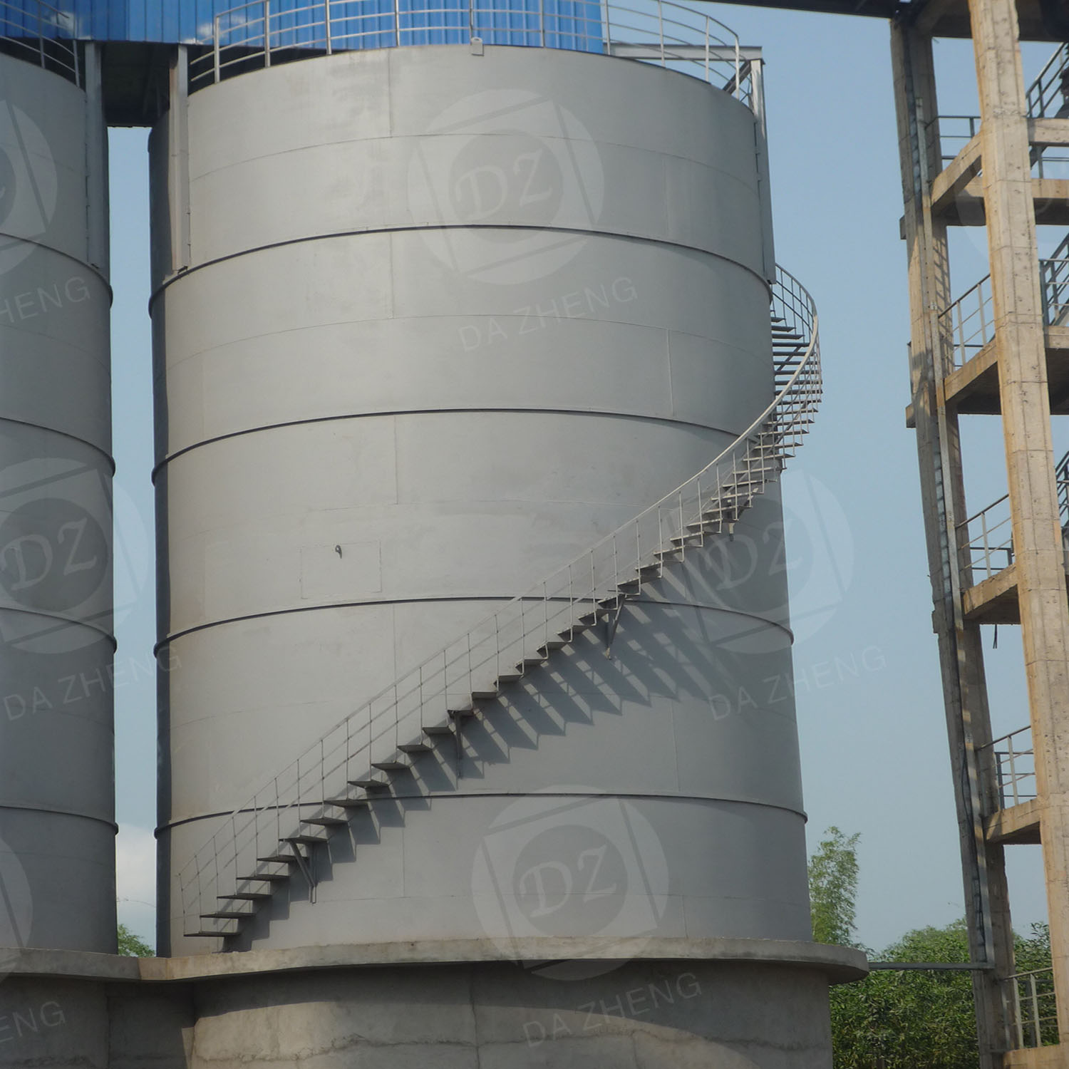 Specialized silos for coal-fired power plants