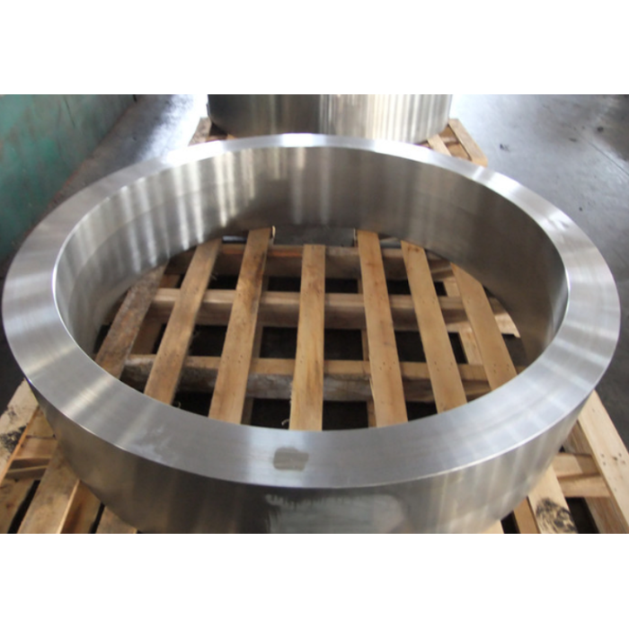 Grande pièce forgée en acier inoxydable