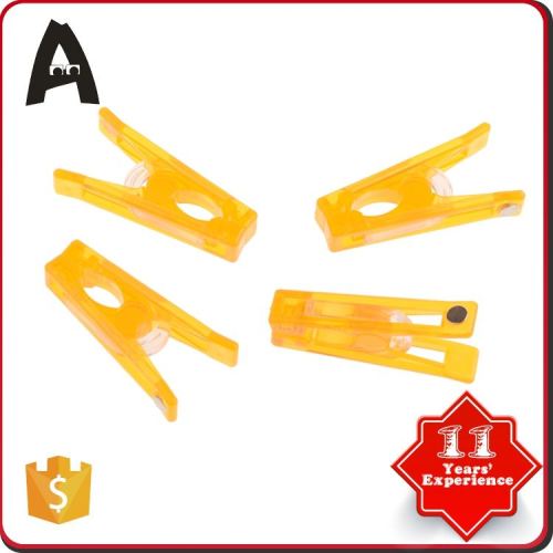 Hot selling factory directly beautiful plastic clothes pin clip