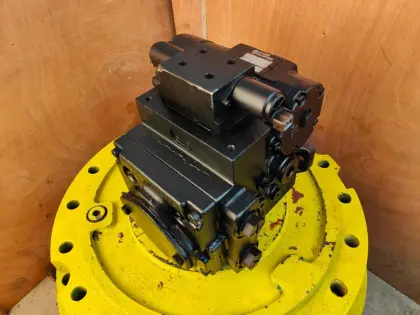 SAUER-DANFOSS 42R28C/D/E A1 C1 E1 F2 F3 G1 Closed circuit hydraulic pump