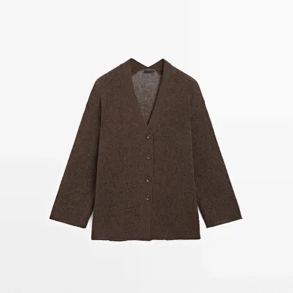 Women's casual and lazy style loose V-neck fine knit cardigan