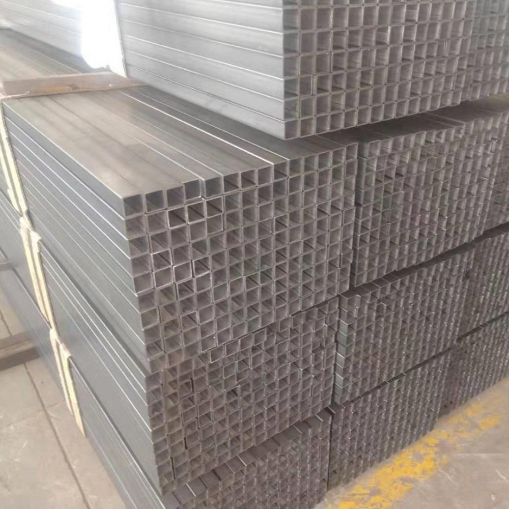 E195 welded square steel tube