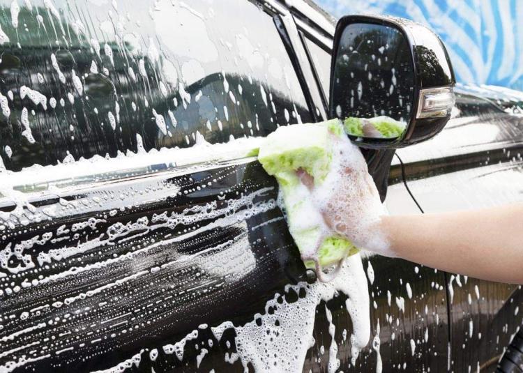 Vehicle exterior cleaning