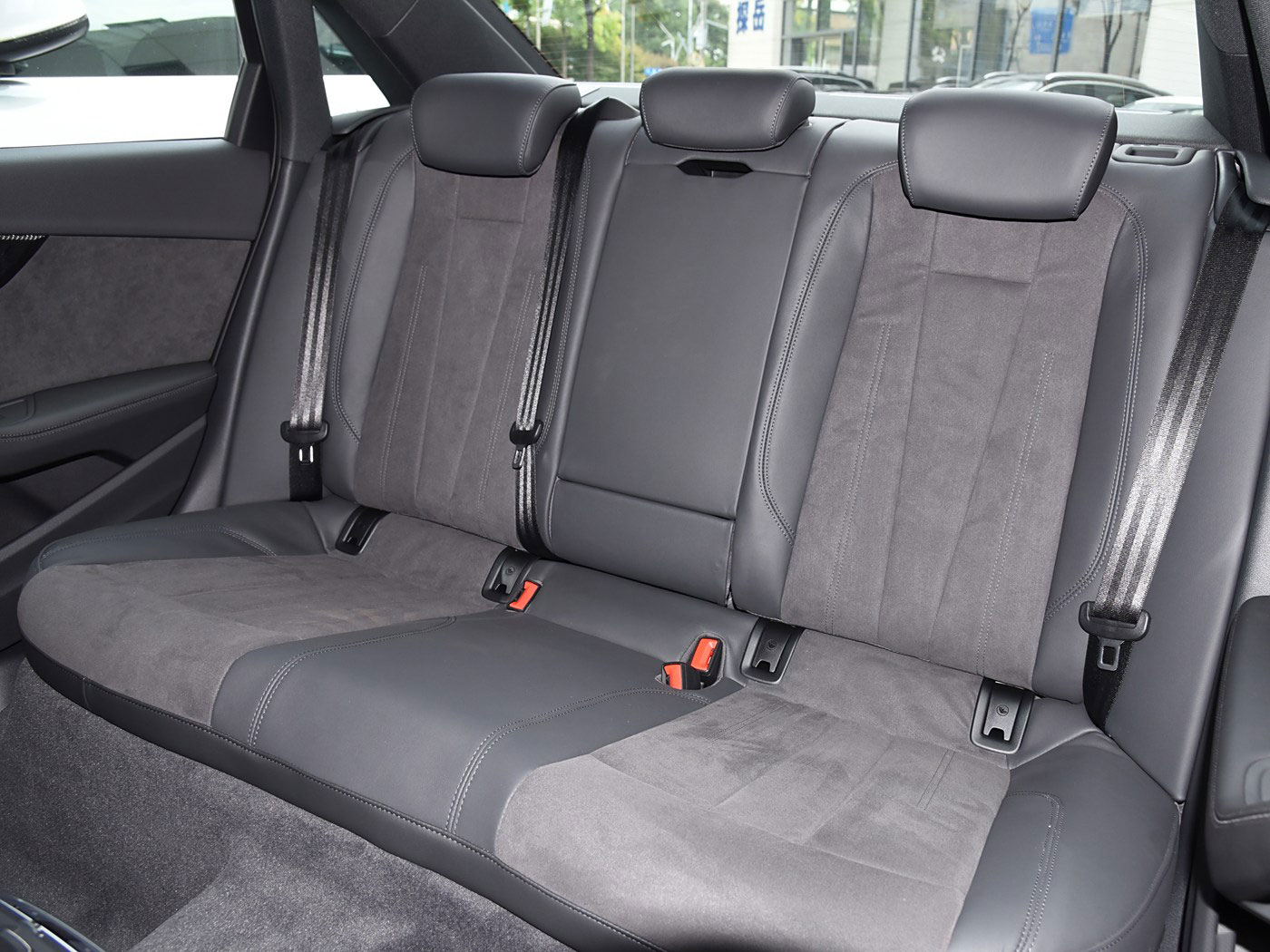 GERMAN Petrol Car Audi A4l