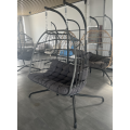 Silla de huevo con soporte para la relajación al aire libre