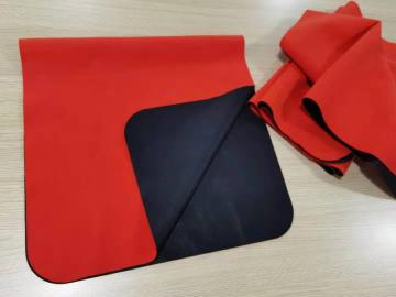 Microfiber grip fitness towel with rubber coated