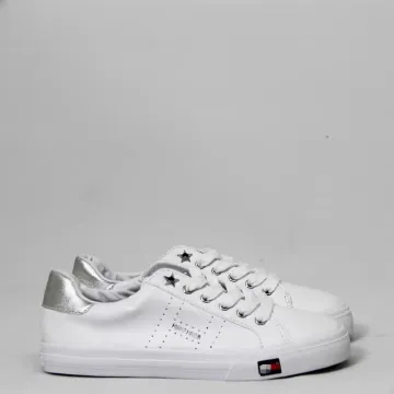 2021 new stars side holes white lady shoes