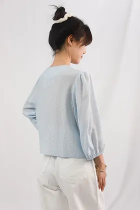 Bubble Sleeve Lace up Top