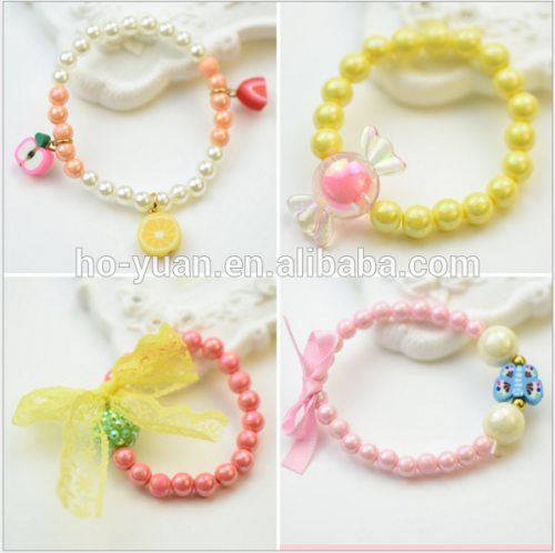 New design girl plastic bracelet pinkycolor for wholesale