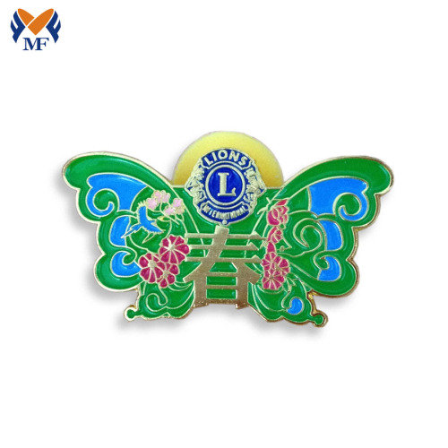 Farverig sommerfugl lapel pin badge til gaver