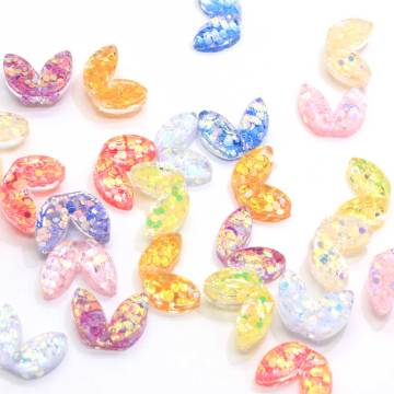 Hot Selling Vlinder Vormige Glitter Plat Hars Kralen Charms DIY Decoratie PhoneToy Ornamenten Kralen