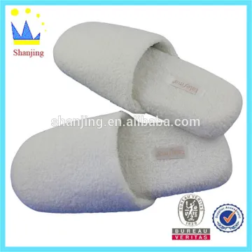 customized logo slipper for hotel with good qualityhotel slipper