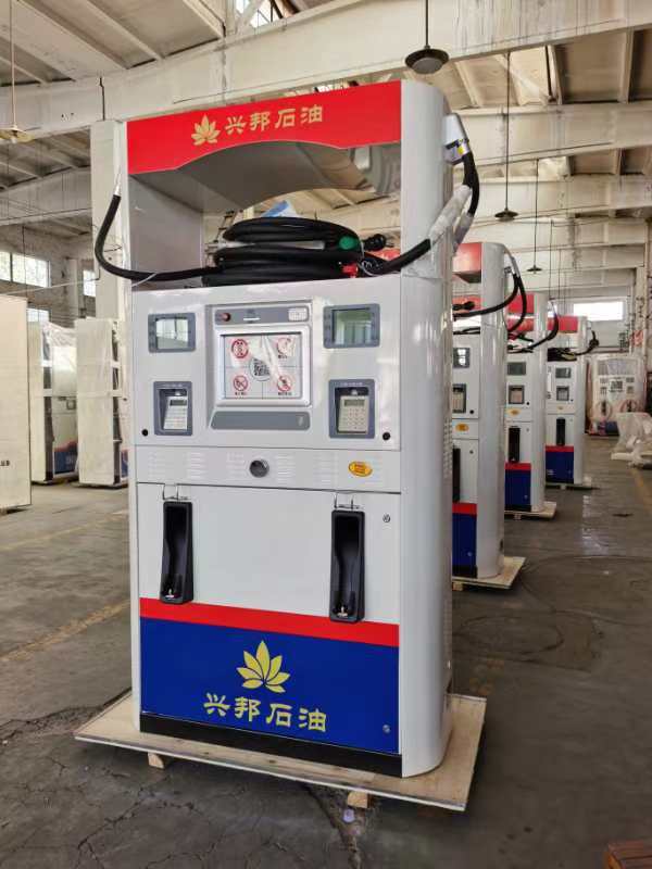 Four Hoses Double the Product Output of Fuel Dispenser