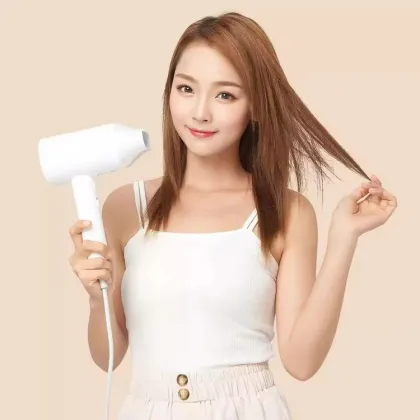 Showsee A1 Professional Ionic Hair Dryer - 1800W Fast Drying Low Noise Salon Quality