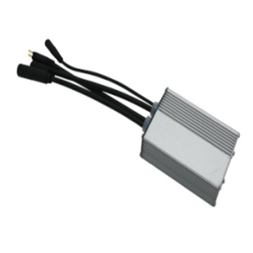 IPX5 ได้รับการอนุมัติ 250W Ebike Controller-EN 15194-1: 2009 ตามมาตรฐาน 6-12 Tubes Hall/No Hall Square Wave