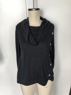 A long sleeve with a knitted collar