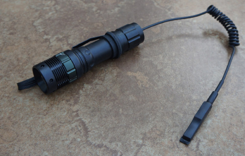 Mechanical Zoom in Zoom out Dimmer LED Flashlight