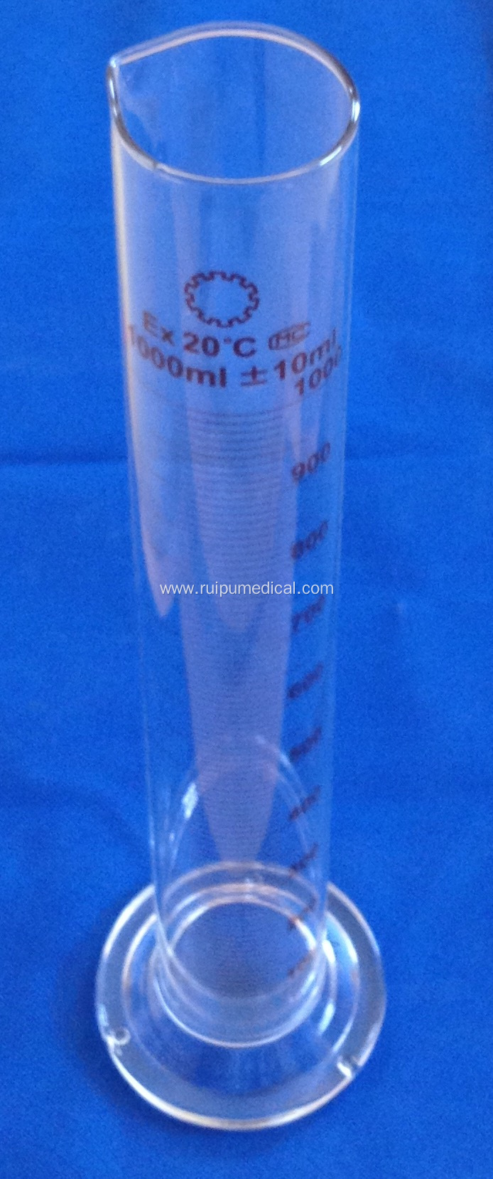 Measuring Cylinder with Spout and Graduations with Glass Round Base