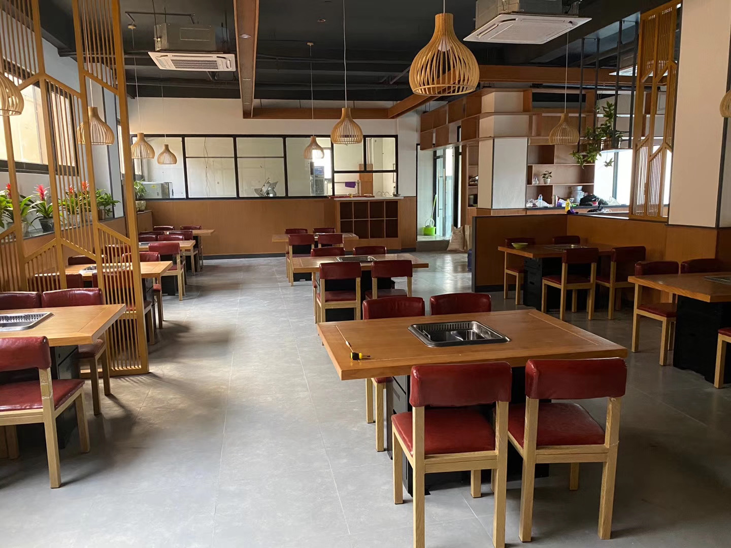 Wooden hot pot table wholesale customization