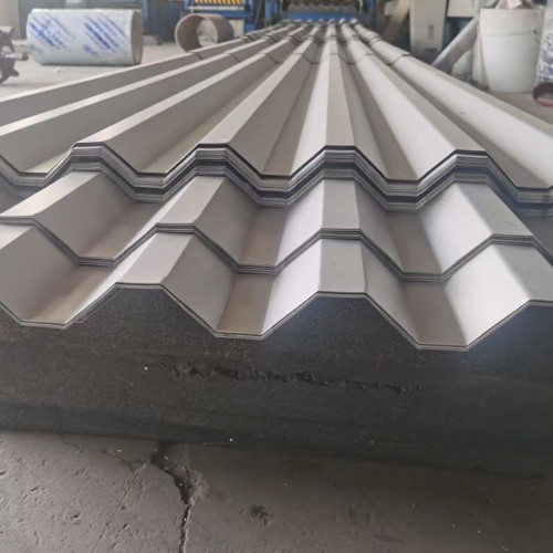 แผงหลังคาโลหะสแตนเลสเคลือบสีที่ทันสมัย