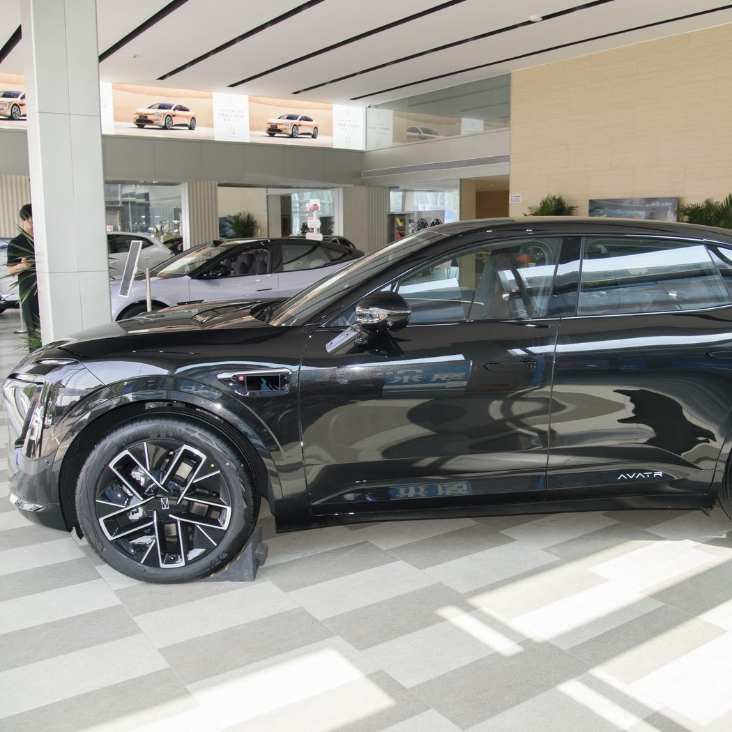 Future Tech Ride SUV