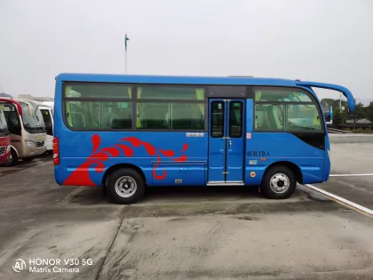 2020 diesel 20 seat mini bus new luxury buses