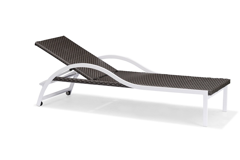 Chaise Lounger