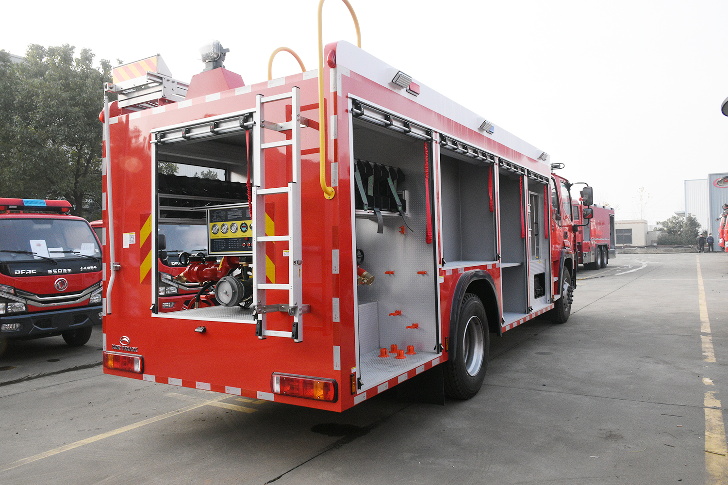 FOTON 6500L water foam fire tender