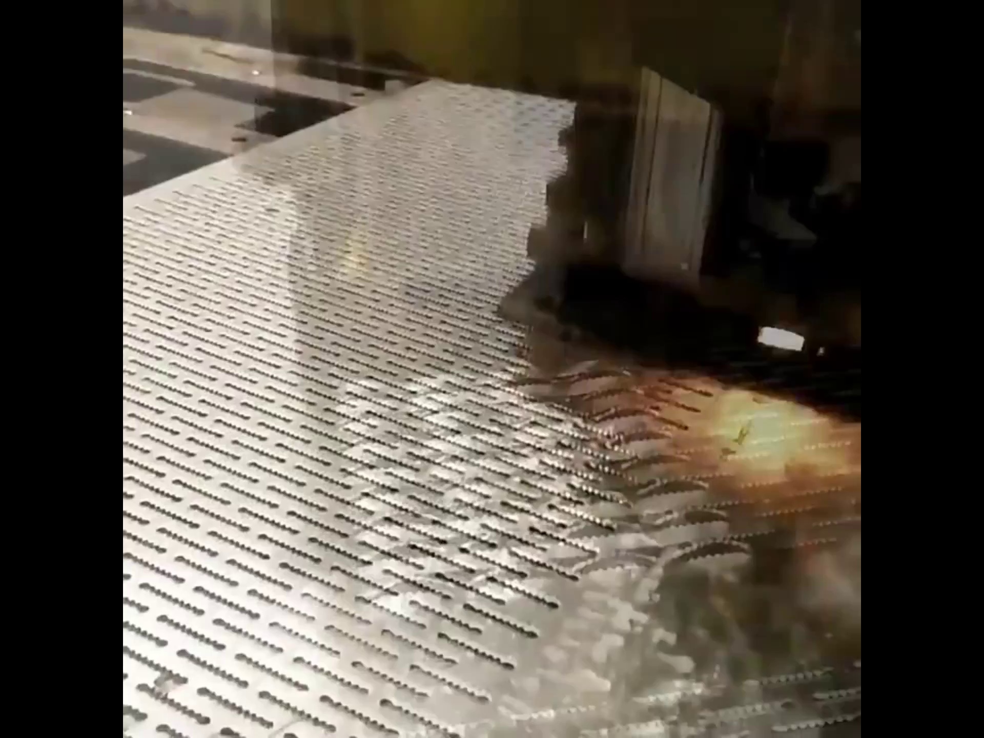 Bump Anti Slip Stainless Steel Mesh Trench Drain Cover for Swimming Pools