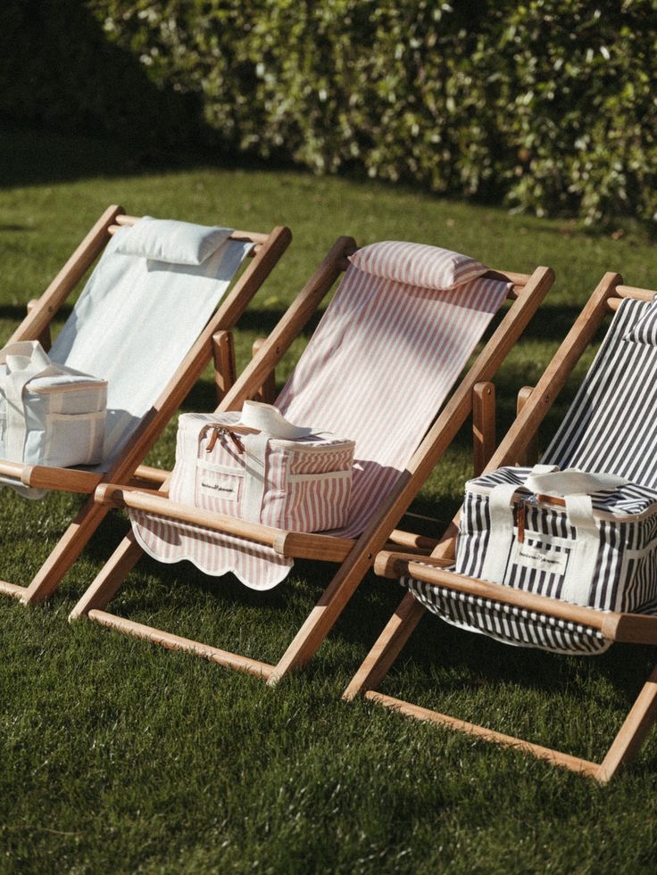 휴대용 접이식 야외 접이식 캠핑 해변 낚시 의자 패딩 된 단단한 팔걸이