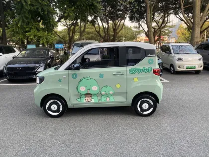2021 Wuling Mini EV Low Mileage Used Electric Sedan