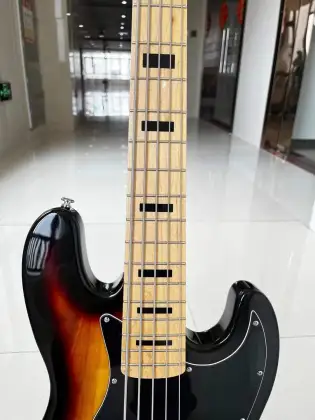 kasyen 5 string electric bass J BASS