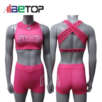 Giovasi di gioventù in stile hot cheerleader da cheerleader