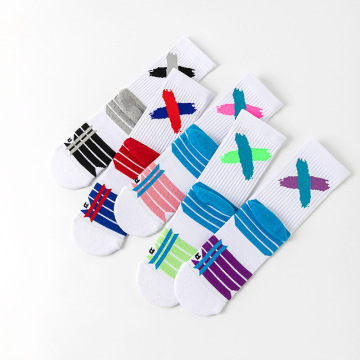 Mid-Cut Basketball Socks for Men - Sweat-Absorbent and Breathable Cotton Sports Socks Wholesale