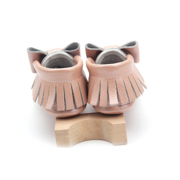 Mocassins com sola macia de renda fofa de couro para bebê bowknot