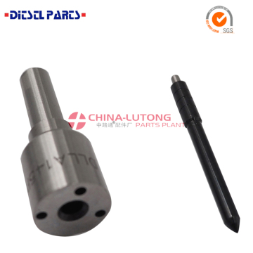 silver DLLA136S1000 Fuel Injection parts engine nozzle