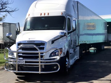 Custom Deer Guard for Mack Pinnacle Kenworth 2018