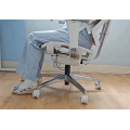 Suporte ergonômico aprimorado com molas a gás em móveis