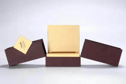 Weekend For Men Perfume Box