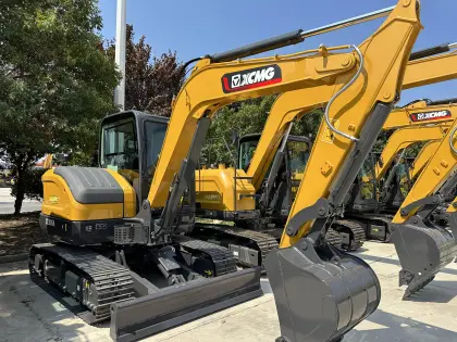 XCMG 6 ton crawler excavator Xe60 small excavator