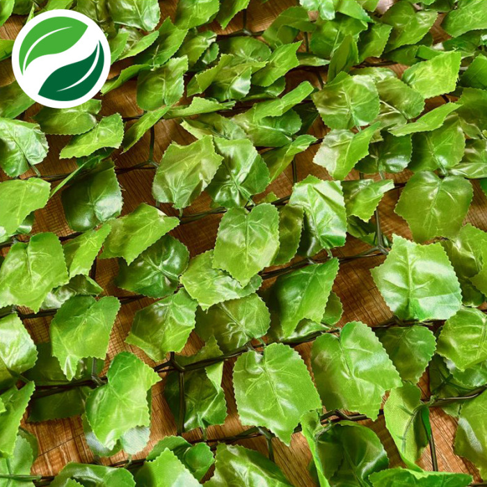 Extruded mesh simulates toothed maple leaves