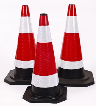 Supplier Reflective Traffic Safety 70cm Black Vinyl Rubber Traffic Cone