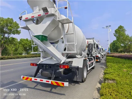 3m3 Dongfeng Concrete Mixer Truck