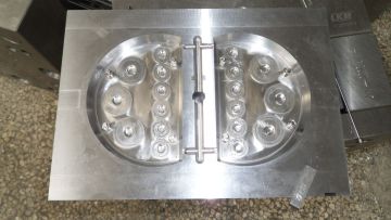 Custom Skd61 Single Cavity Custom Molded Plastic For Industrial Ps Pe Pp Abs