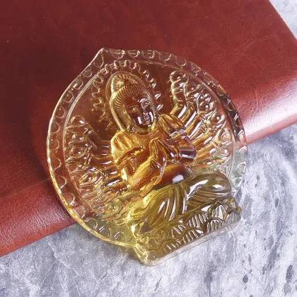 Folk Art 3D Guanyin Statue: Healing Crystal Carving for Temple Souvenirs