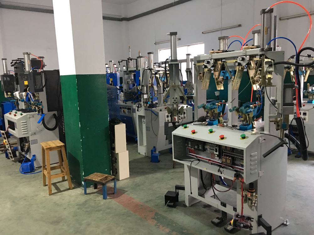 Moulding machine workshop (2)